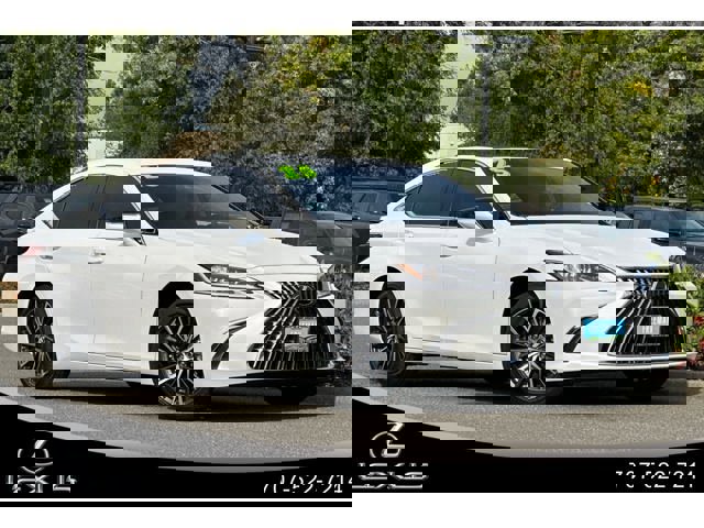 Certified 2025 Lexus ES 300h w/ Premium Package