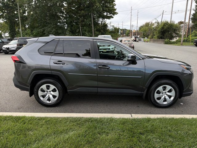 Used 2024 Toyota RAV4 LE AWD/4WD image 9