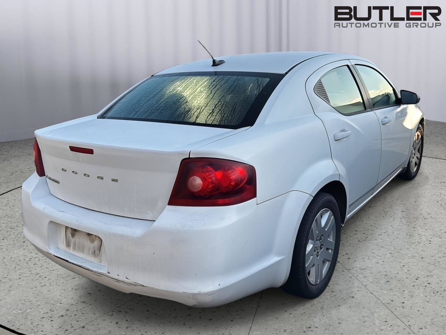 Used 2012 Dodge Avenger SE image 5