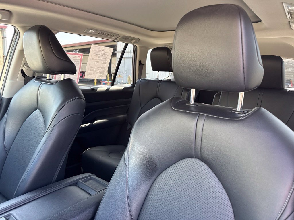 Certified 2024 Toyota Grand Highlander FWD image 22