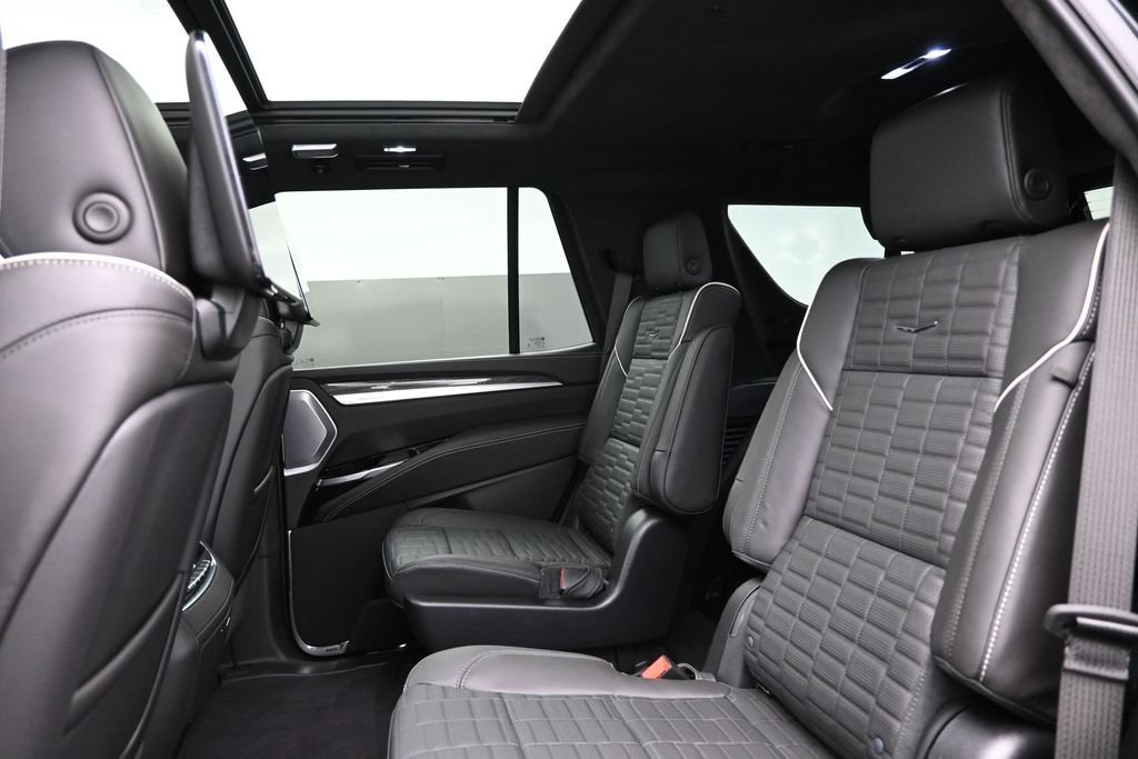 Certified 2026 Cadillac Escalade V w/ LPO, Floor Liner Package AWD/4WD image 31