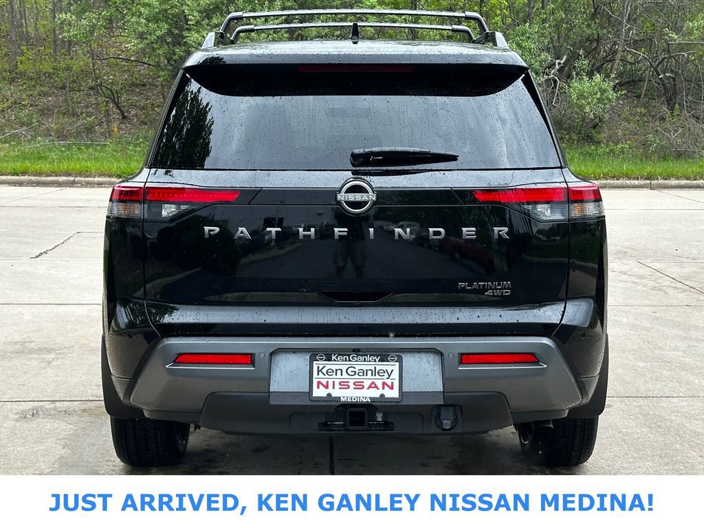 Certified 2026 Nissan Pathfinder Platinum w/ Cargo Package AWD/4WD image 4
