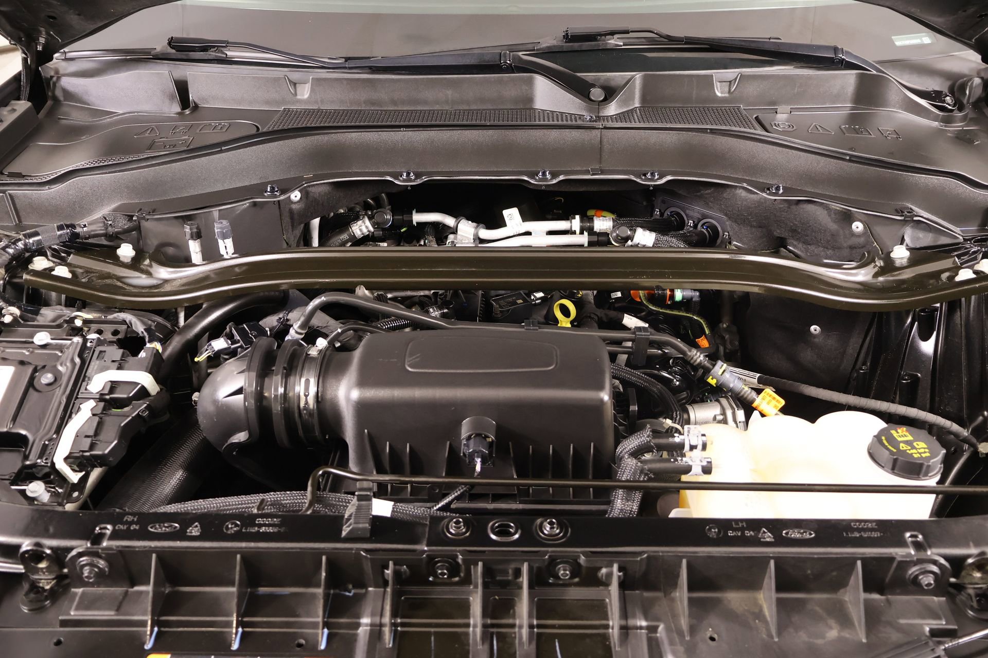 Used 2023 Ford Explorer Limited image 22