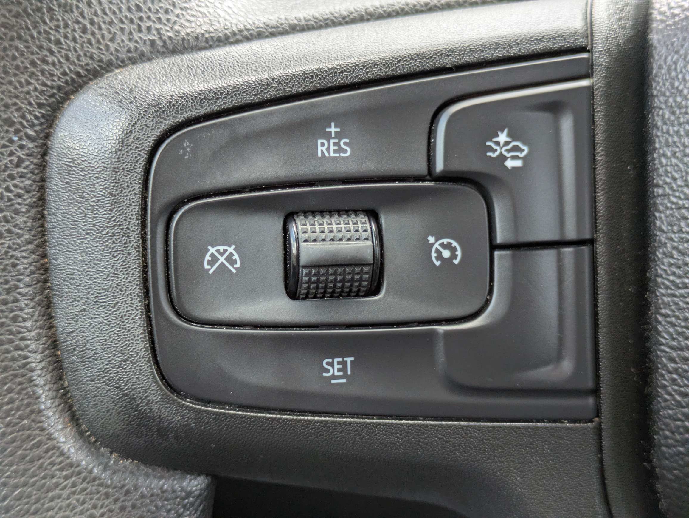 Used 2023 Chevrolet Silverado 1500 Custom w/ LPO, Dark Essentials Package AWD/4WD image 14