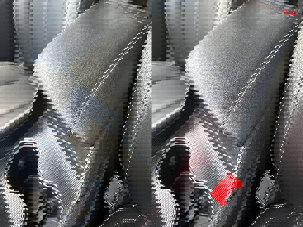 Used 2024 Jeep Grand Cherokee Limited w/ Black Appearance Package image 29