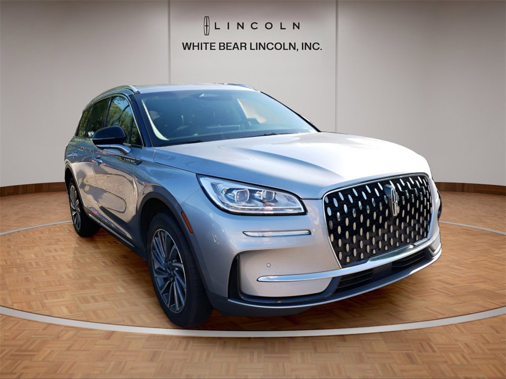Used 2023 Lincoln Corsair Reserve w/ Equipment Group 201A AWD/4WD image 34