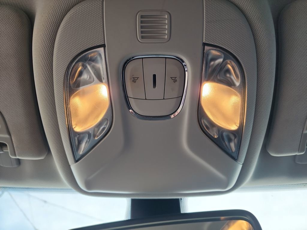 Used 2020 Jeep Compass Latitude image 35