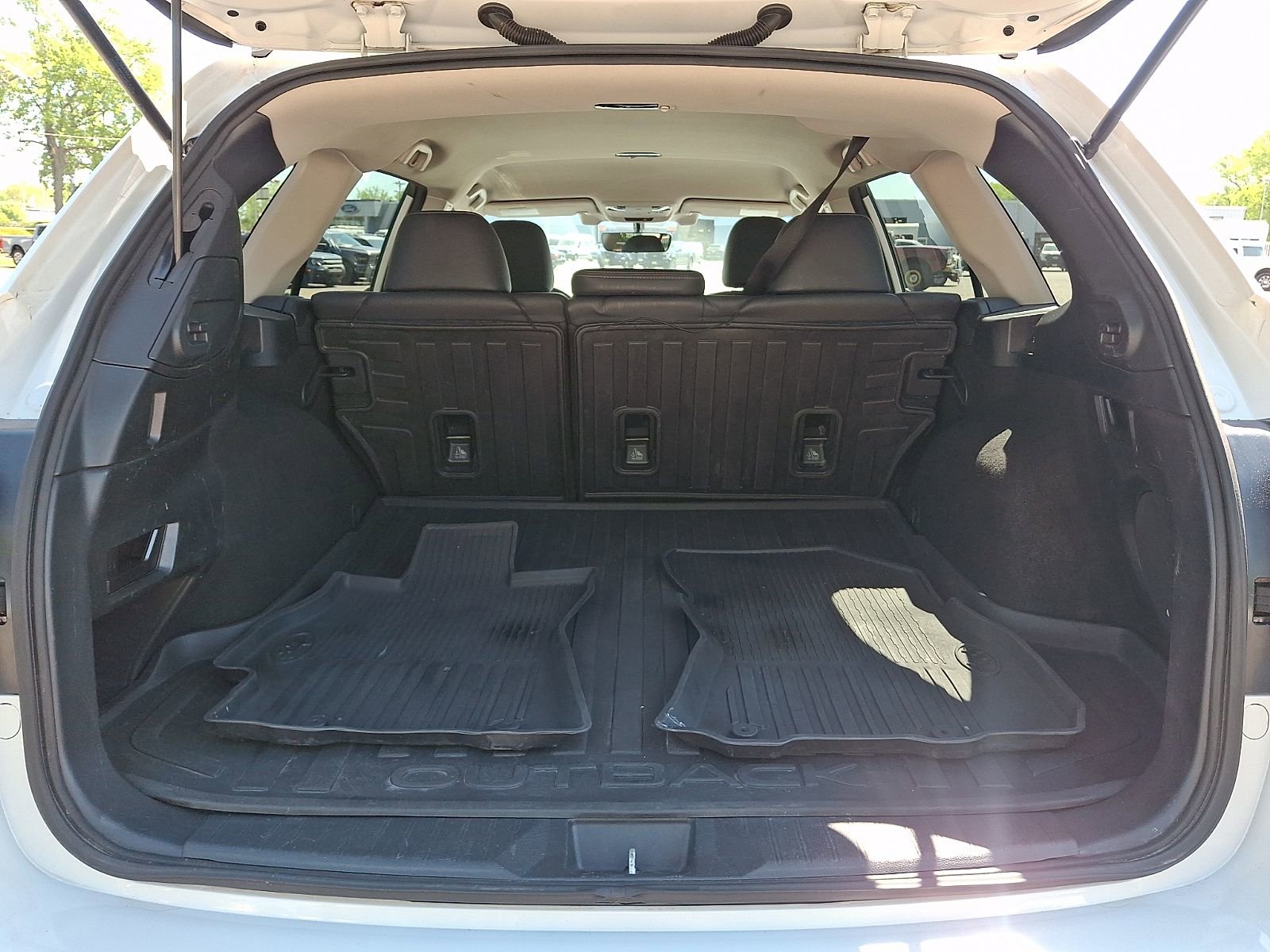 Used 2019 Subaru Outback 2.5i Limited w/ Protection Package #1 AWD/4WD image 28