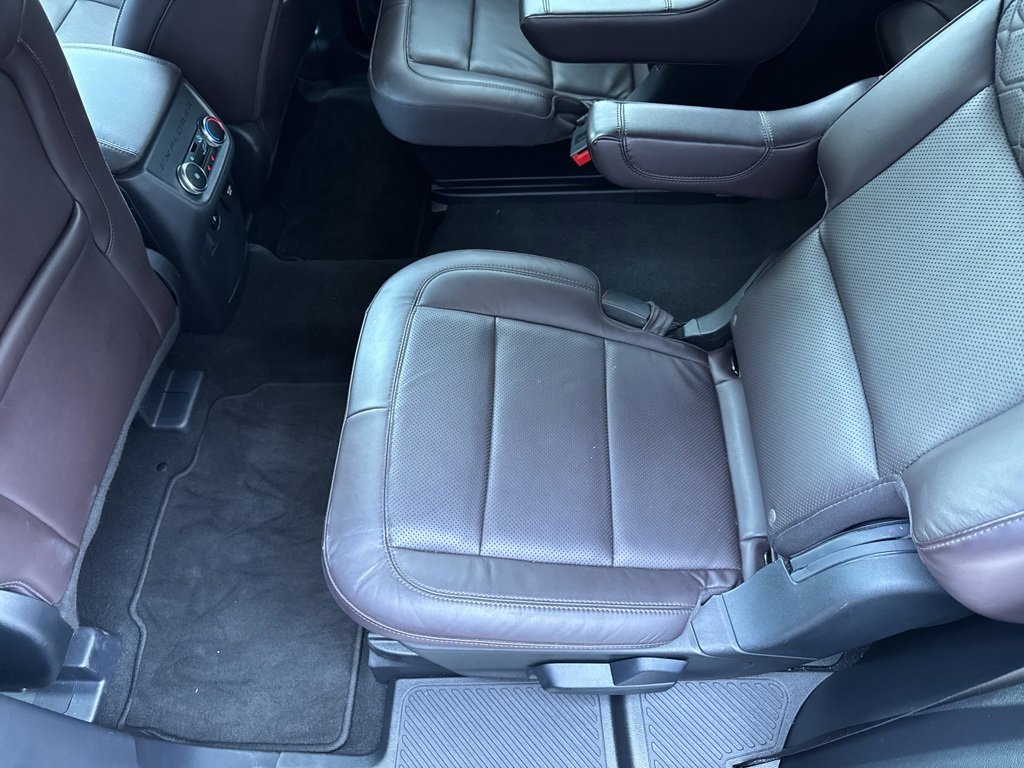Used 2025 Ford Explorer Platinum w/ LUX Leather Package image 12