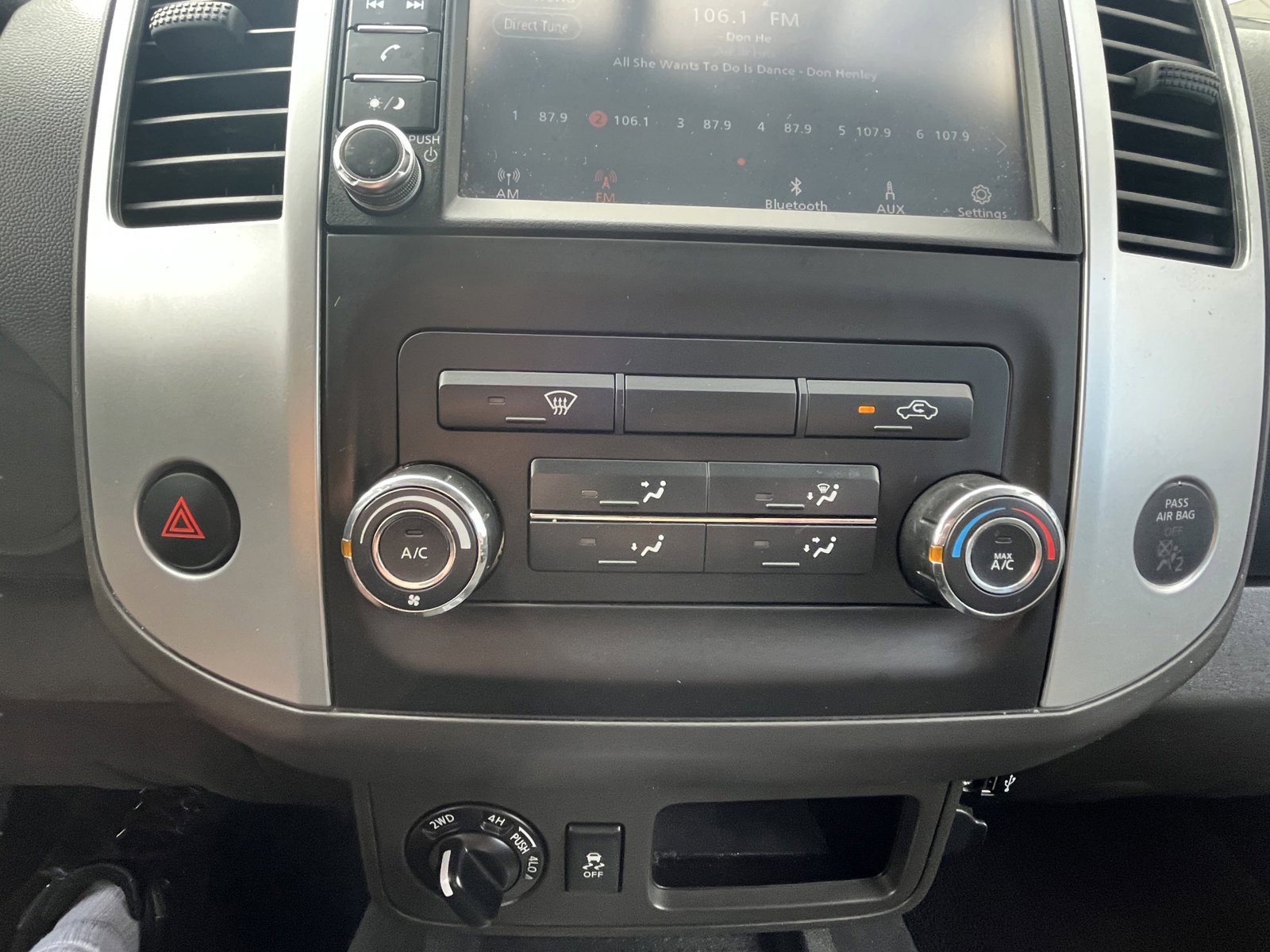Used 2020 Nissan Frontier SV AWD/4WD image 13