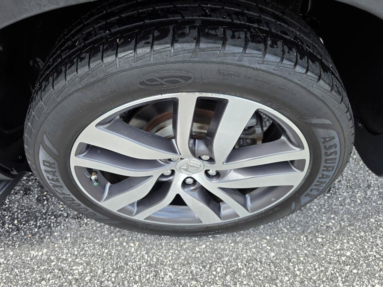 Used 2017 Honda Pilot Touring image 7
