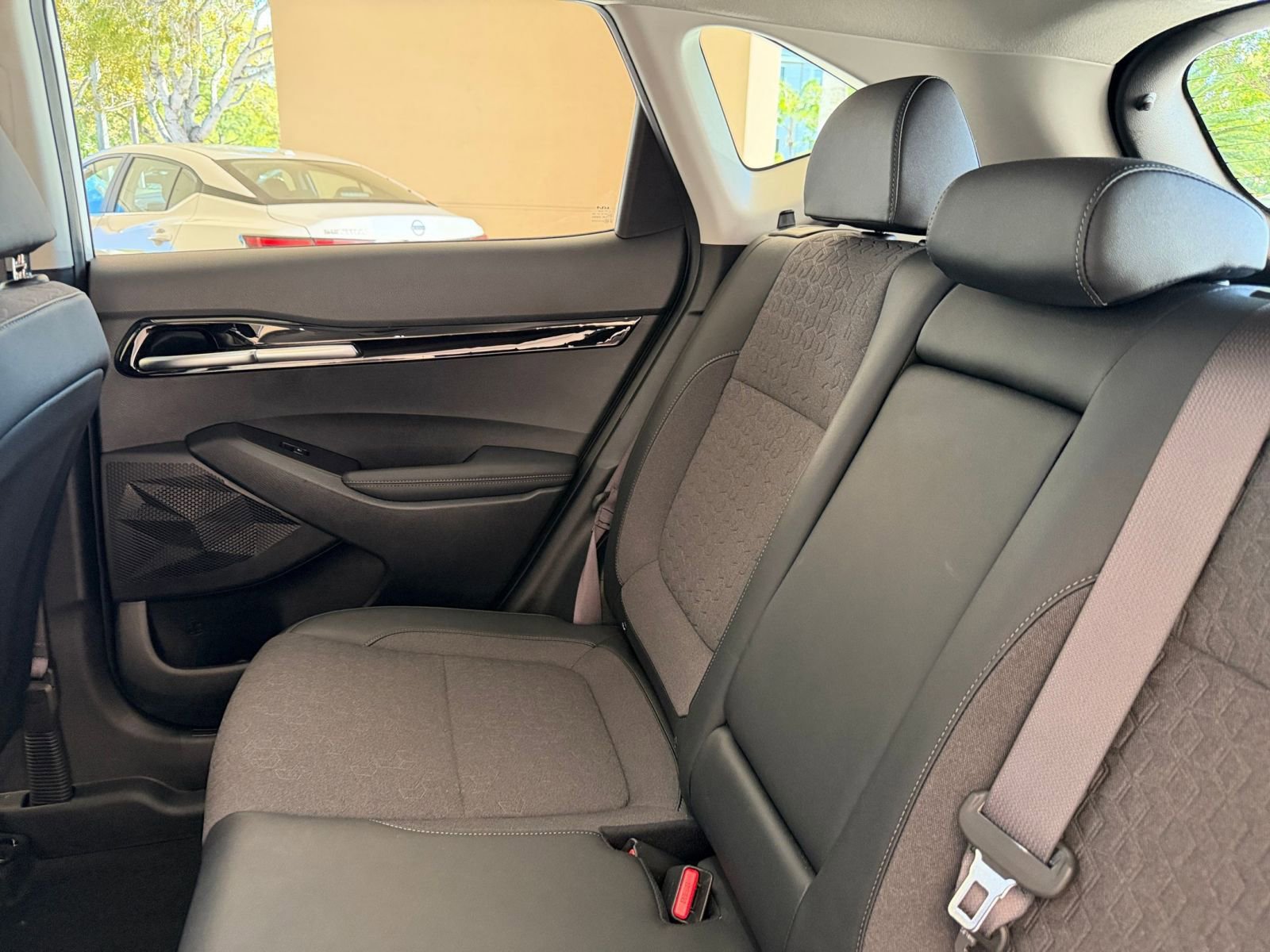 Used 2025 Kia Seltos S image 35