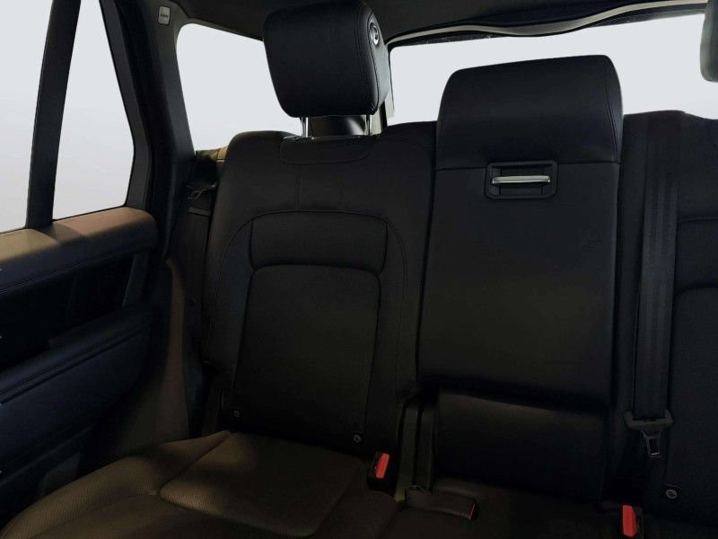 Used 2020 Land Rover Range Rover HSE image 24