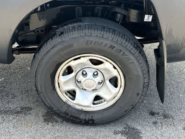 Used 2011 Toyota Tacoma 4x4 Regular Cab image 5