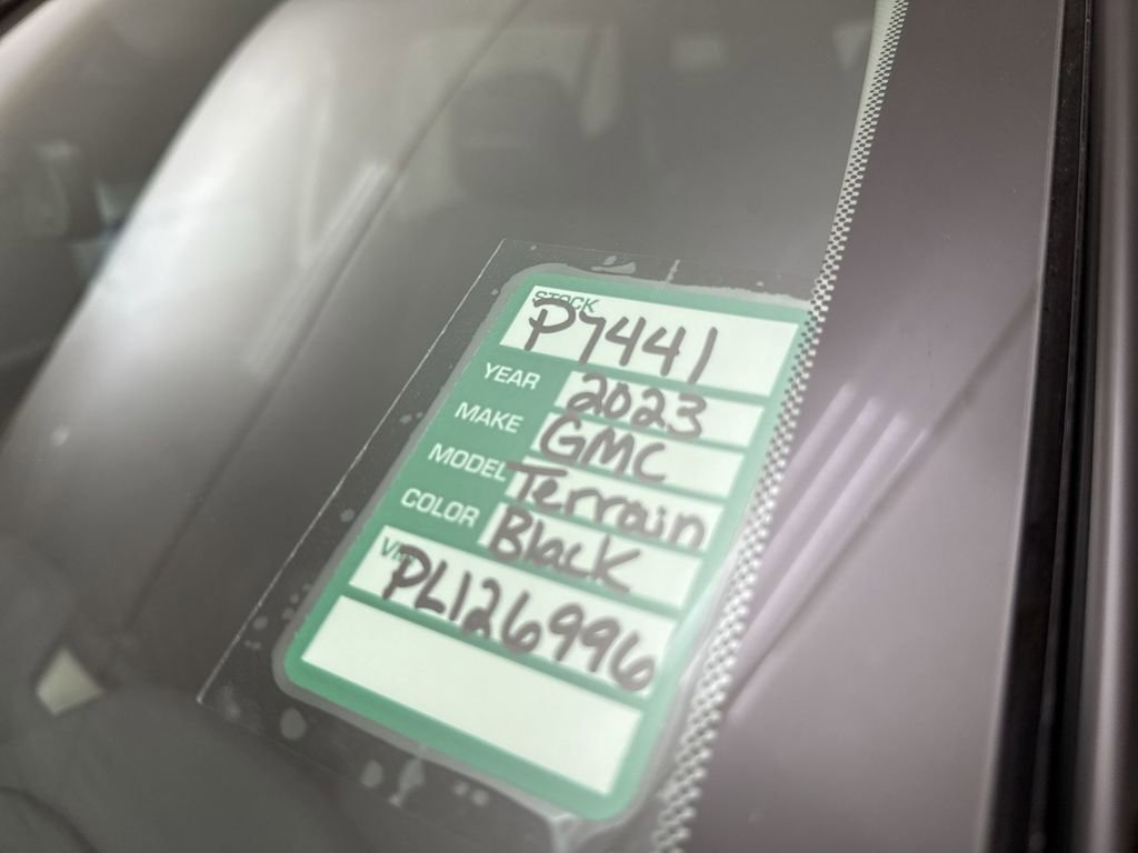 Certified 2023 GMC Terrain Denali w/ Black Diamond Edition image 23