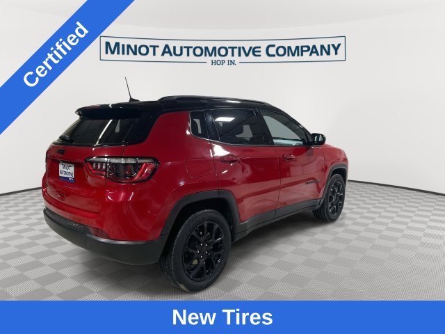 Certified 2023 Jeep Compass Latitude w/ Convenience Group AWD/4WD image 9