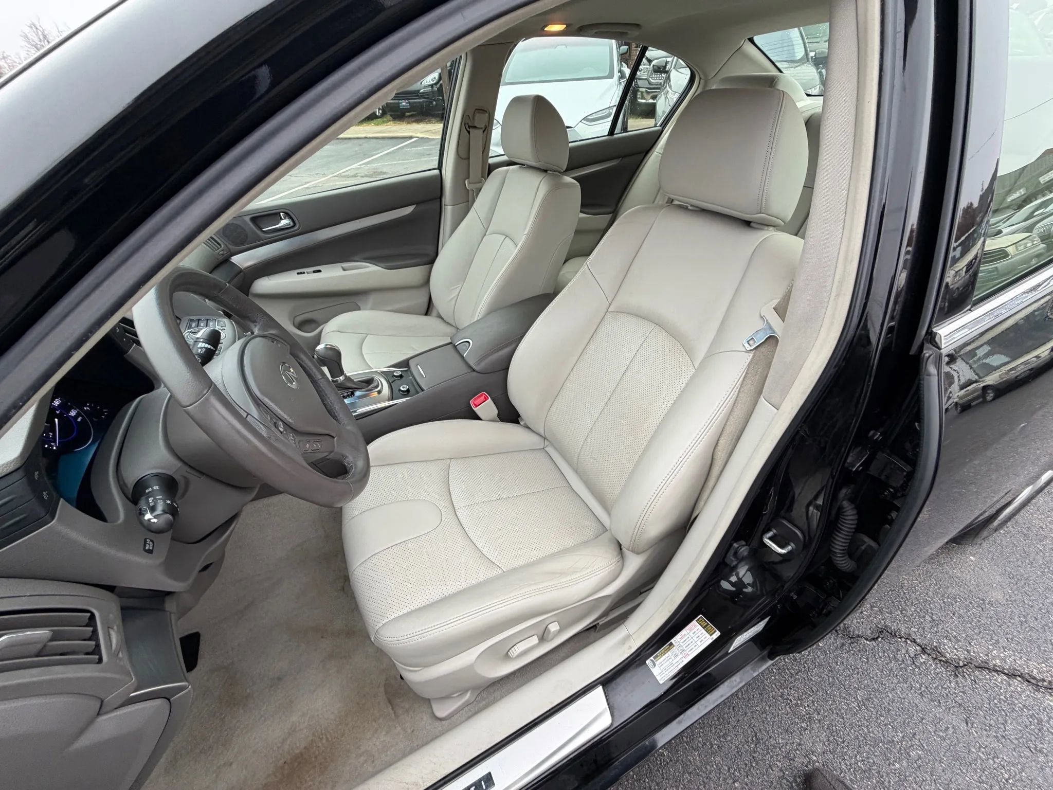 Used 2015 INFINITI Q40 w/ Navigation Package image 11