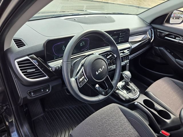 Used 2026 Kia Seltos S FWD image 9
