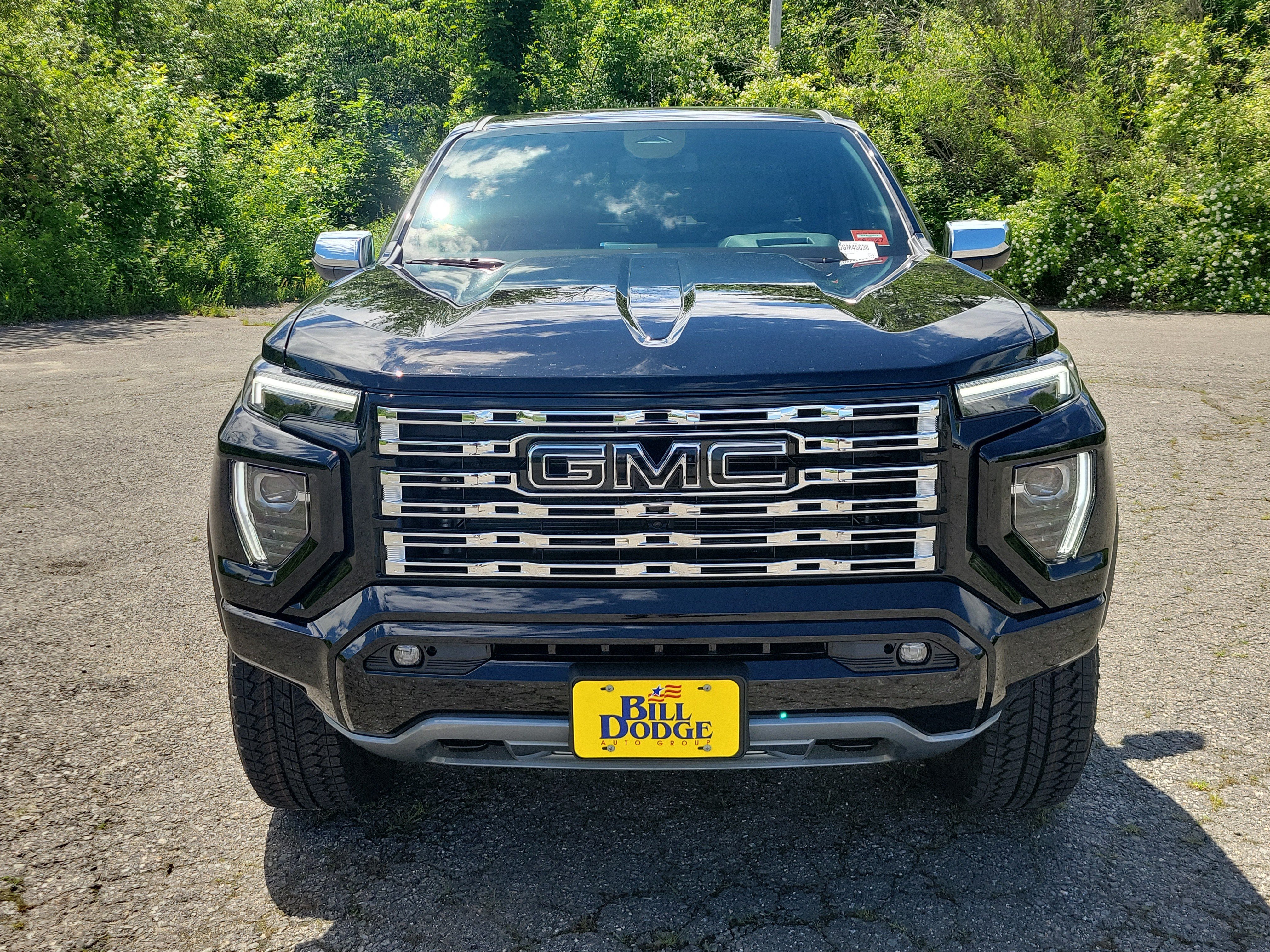 New 2026 GMC Canyon Denali w/ LPO, Denali Black Edition AWD/4WD image 10