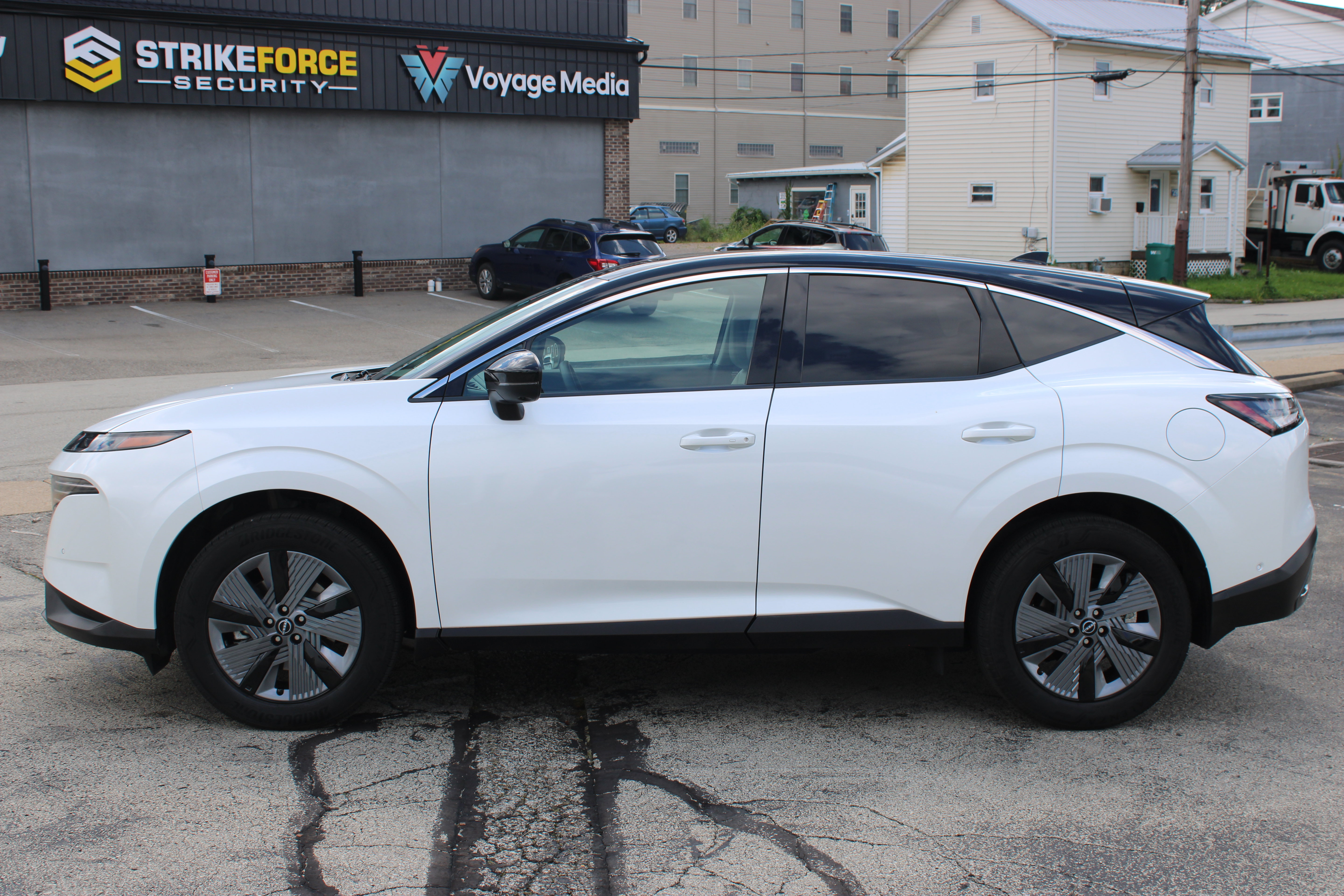 Certified 2025 Nissan Murano SL AWD/4WD image 2