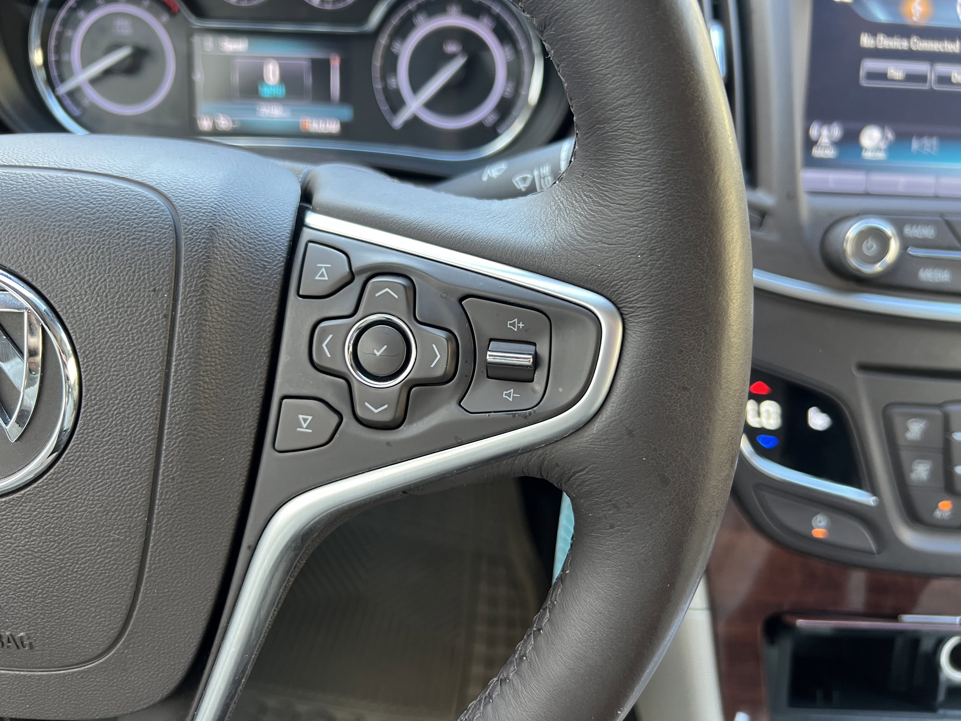 Used 2016 Buick Regal image 29