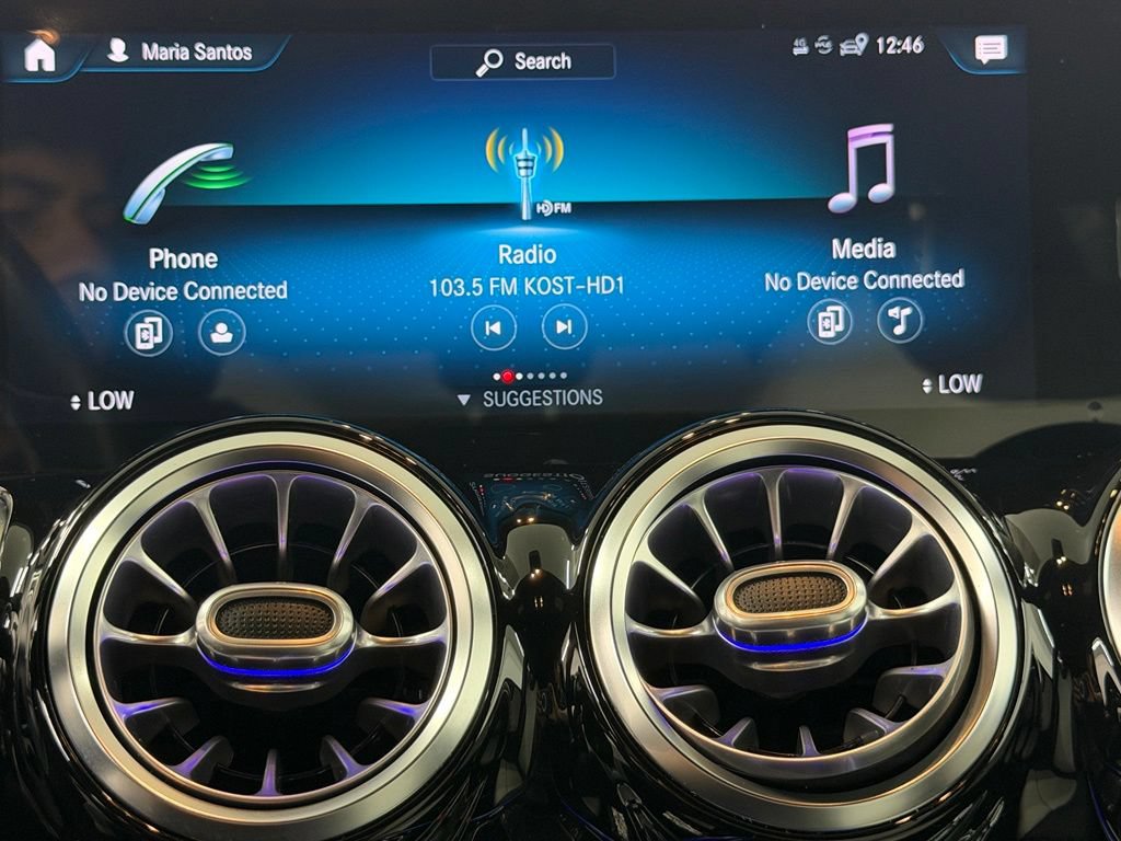 Used 2021 Mercedes-Benz GLB 250 image 32
