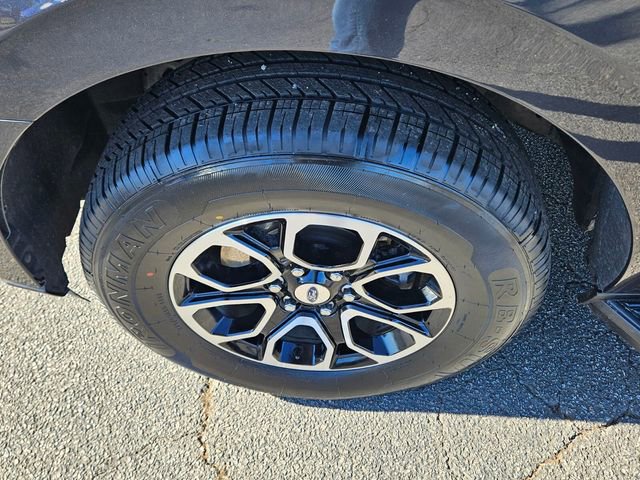 Used 2024 Ford Expedition Max XLT image 10