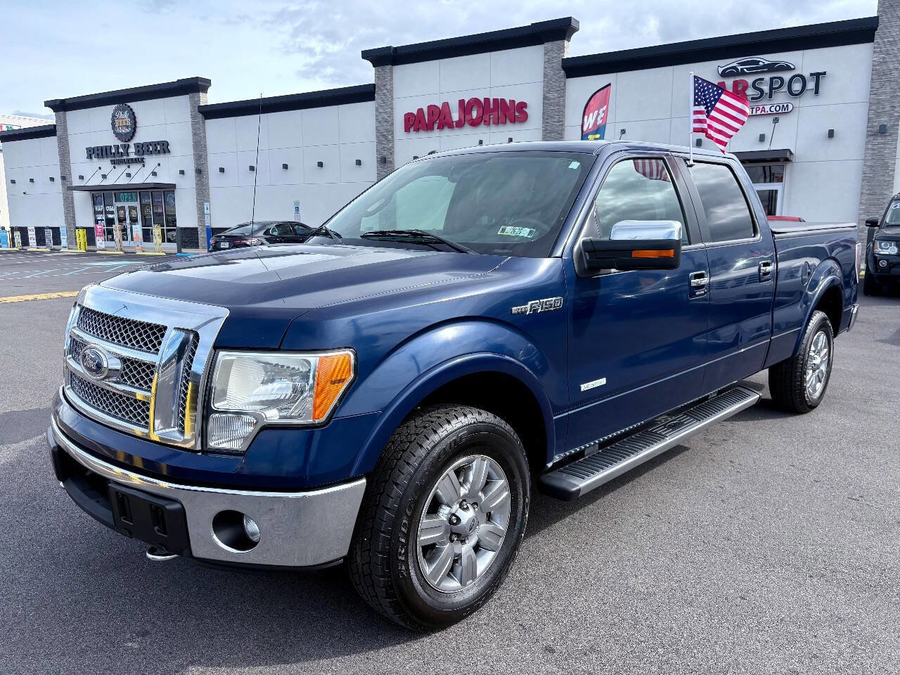 Used 2011 Ford F150 Lariat w/ Lariat Chrome Pkg image 2