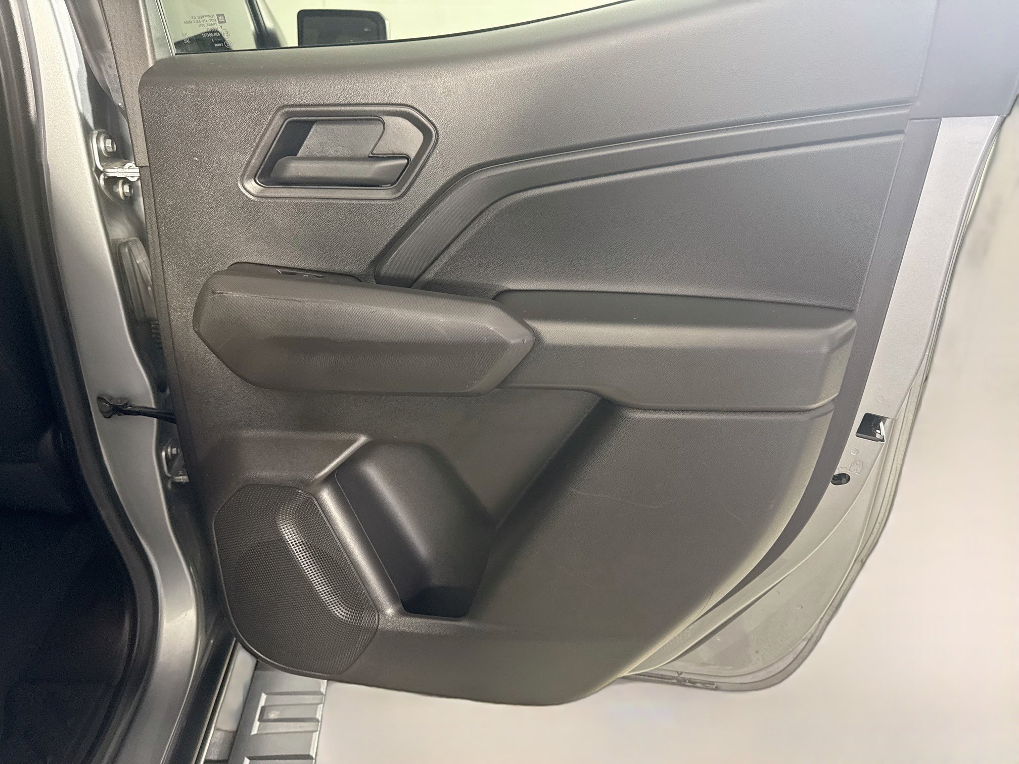 Used 2025 Chevrolet Colorado Trail Boss AWD/4WD image 28