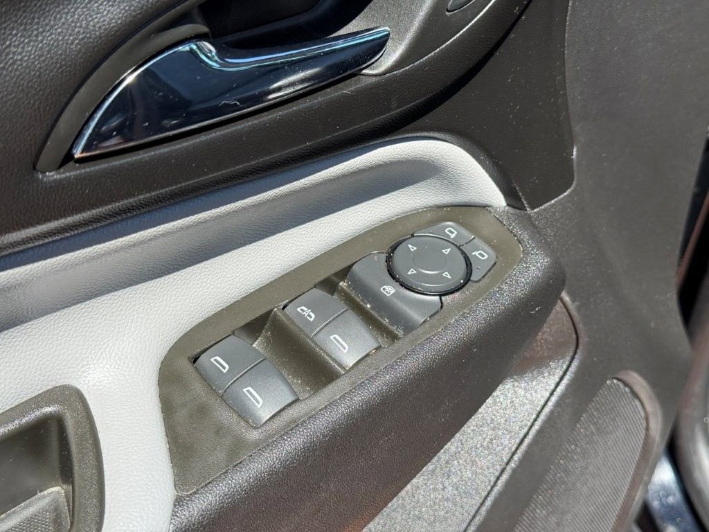 Used 2024 Chevrolet Equinox LS AWD/4WD image 10