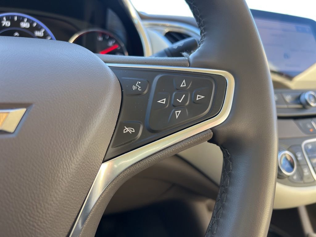Used 2024 Chevrolet Malibu LT image 19