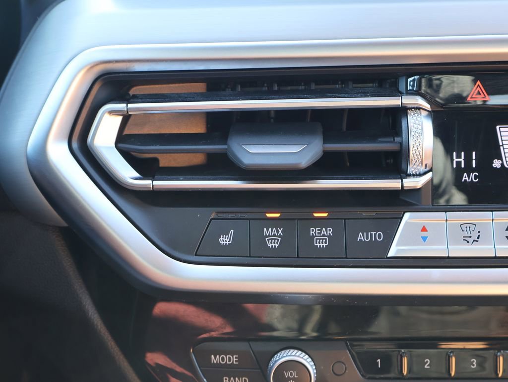 New 2026 Volkswagen Taos SE image 41