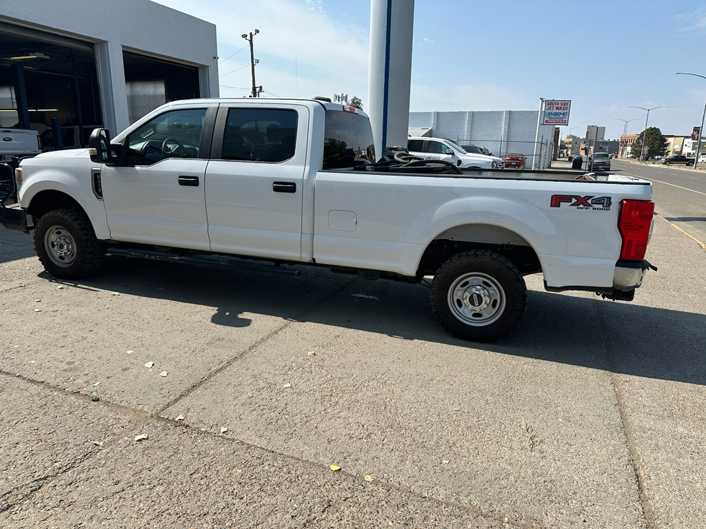Used 2022 Ford F250 XL w/ Power Equipment Group image 2