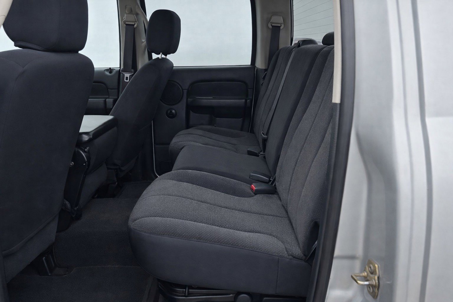 Used 2003 Dodge Ram 3500 Truck SLT image 7