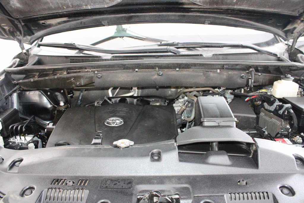 Certified 2018 Toyota Highlander Limited Platinum image 66