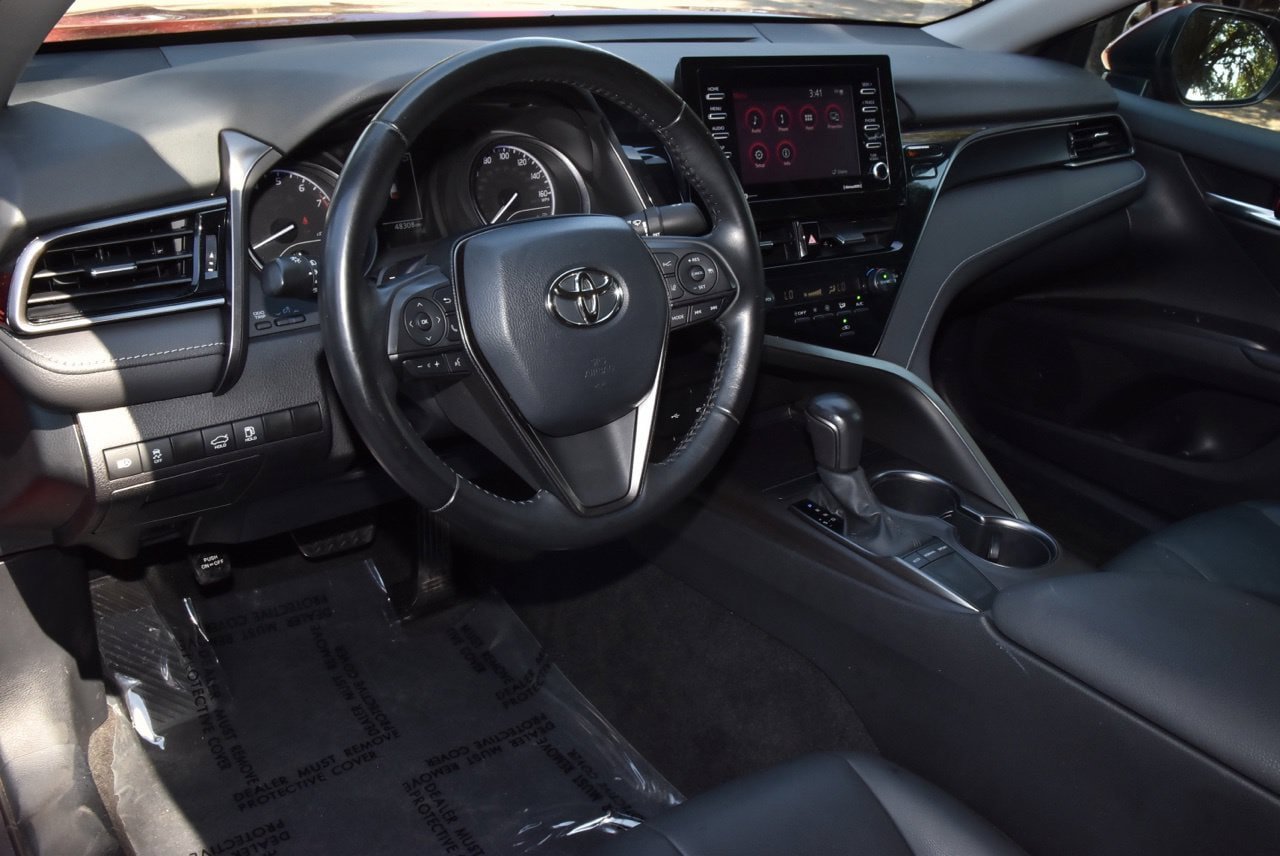 Used 2022 Toyota Camry SE w/ Convenience Package FWD image 31