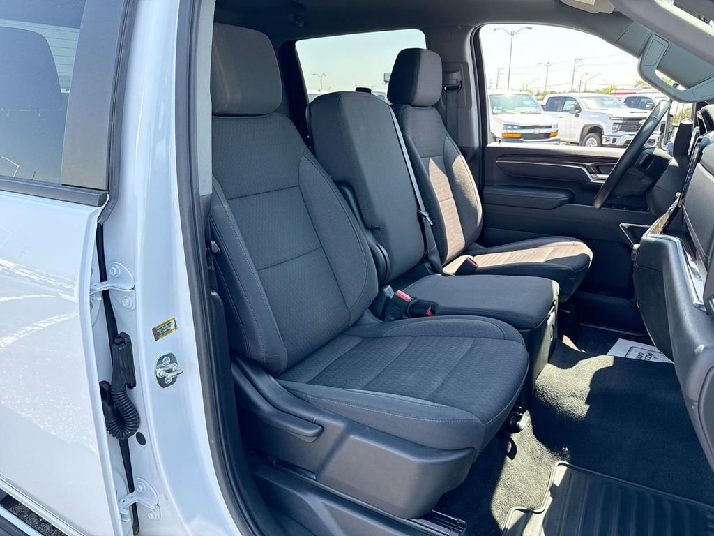 Used 2025 Chevrolet Silverado 2500 LT w/ Convenience Package AWD/4WD image 25