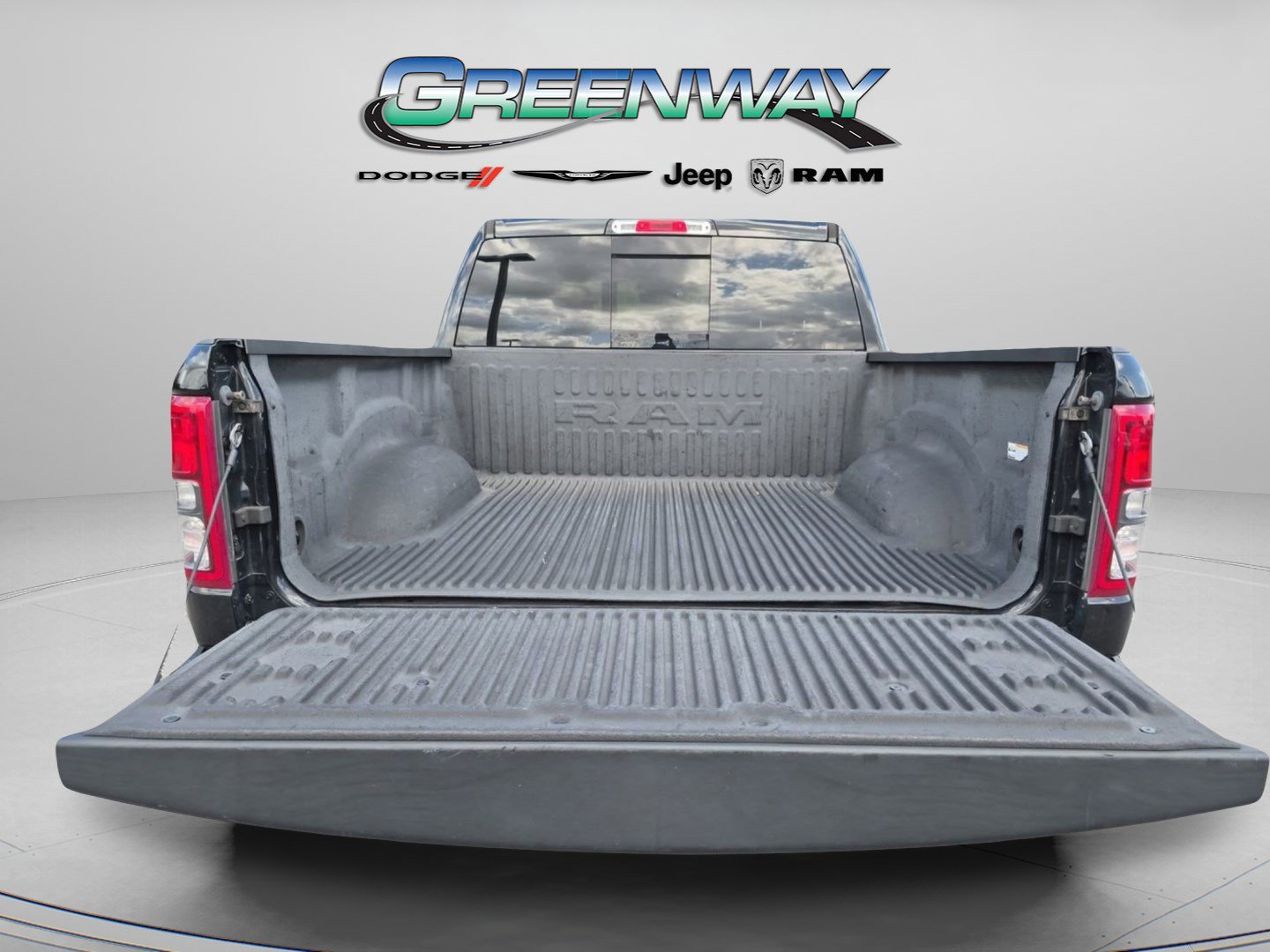 Used 2020 RAM 1500 Big Horn AWD/4WD image 5