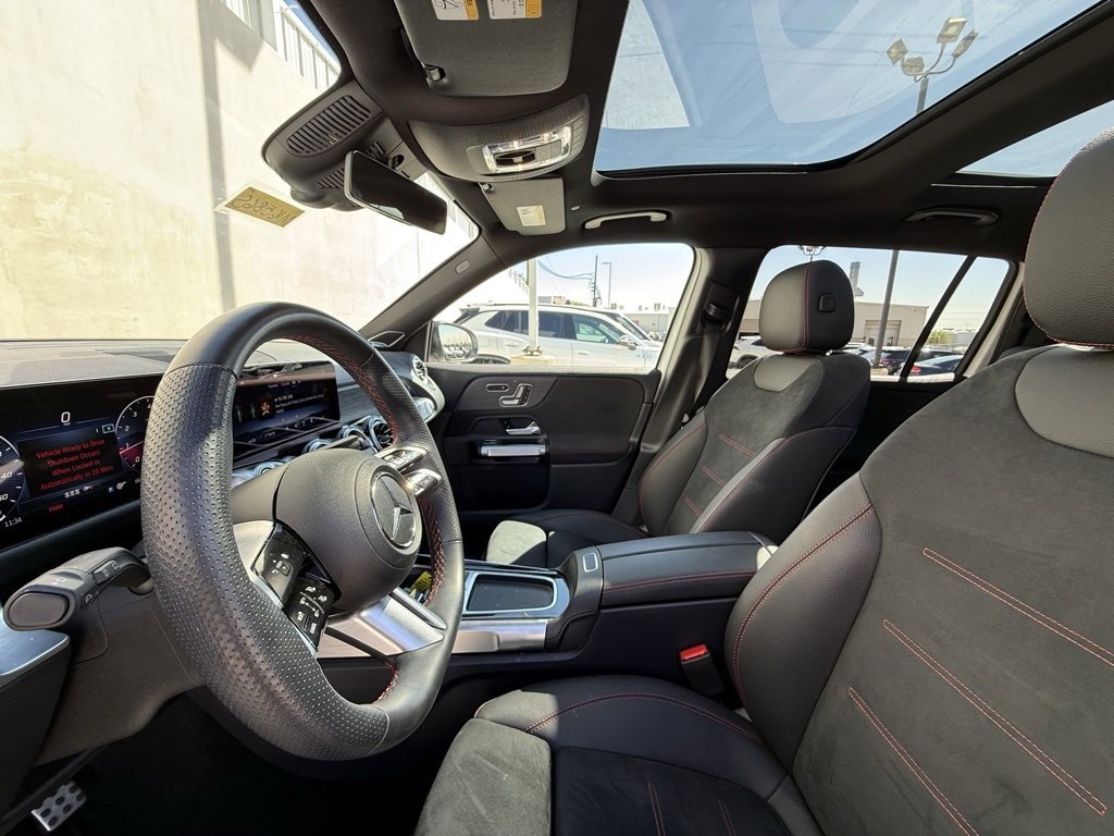 Used 2024 Mercedes-Benz GLB 250 image 5