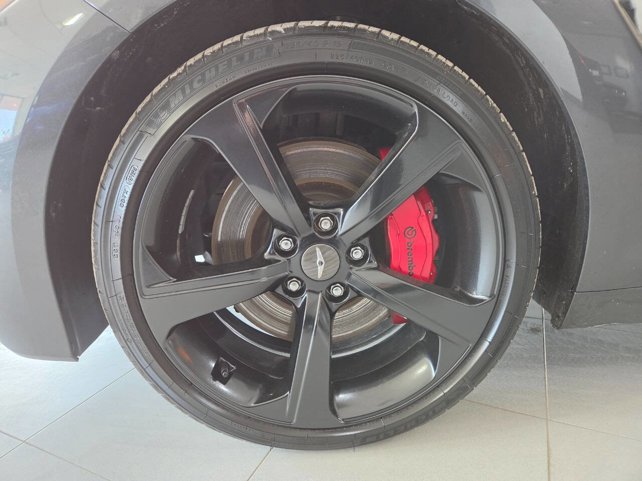 Used 2020 Genesis G70 3.3T w/ Sport Package image 12