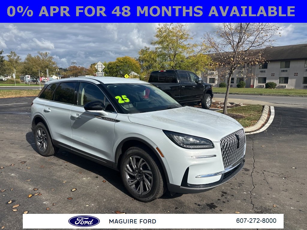 New 2025 Lincoln Corsair AWD w/ Rear Removable Package Tray image 1