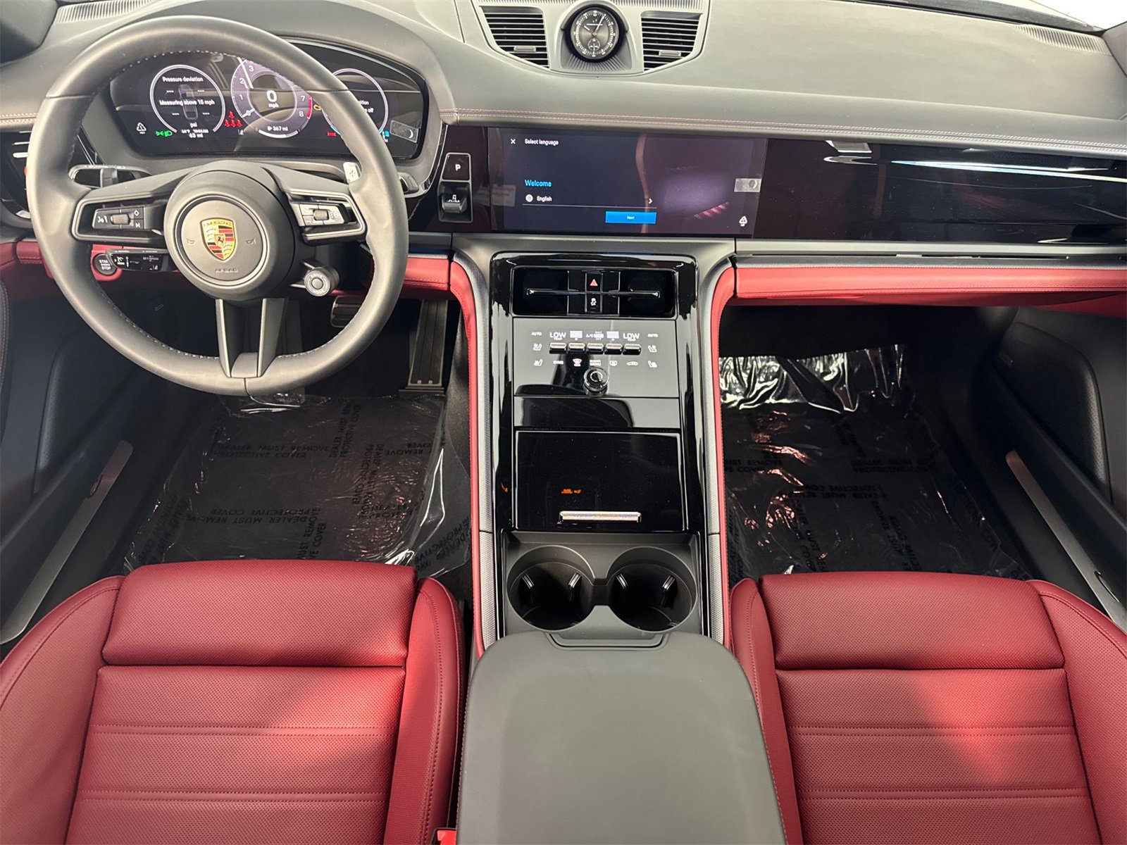 Certified 2025 Porsche Panamera image 6