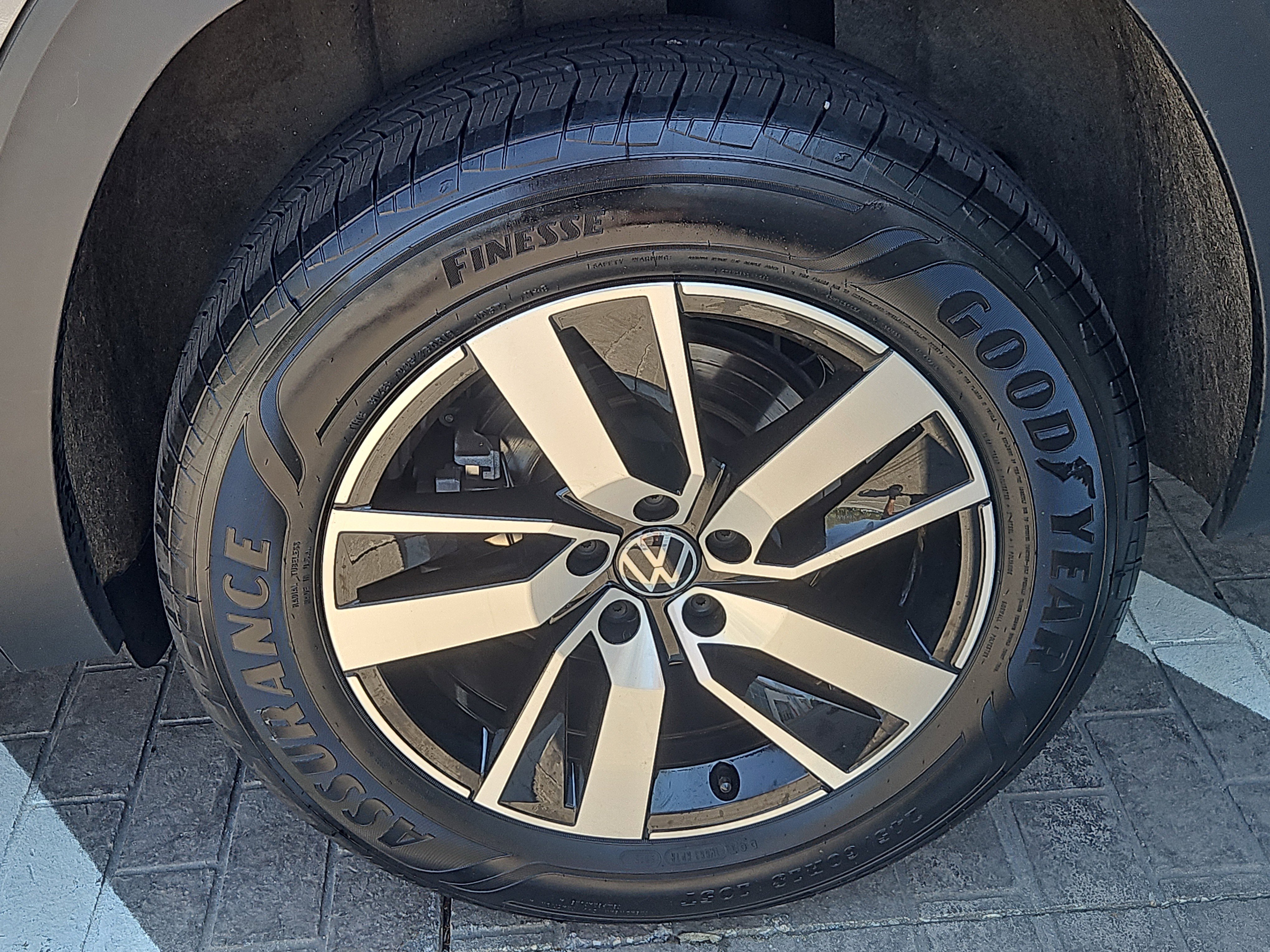 Certified 2023 Volkswagen Atlas SE AWD/4WD image 26