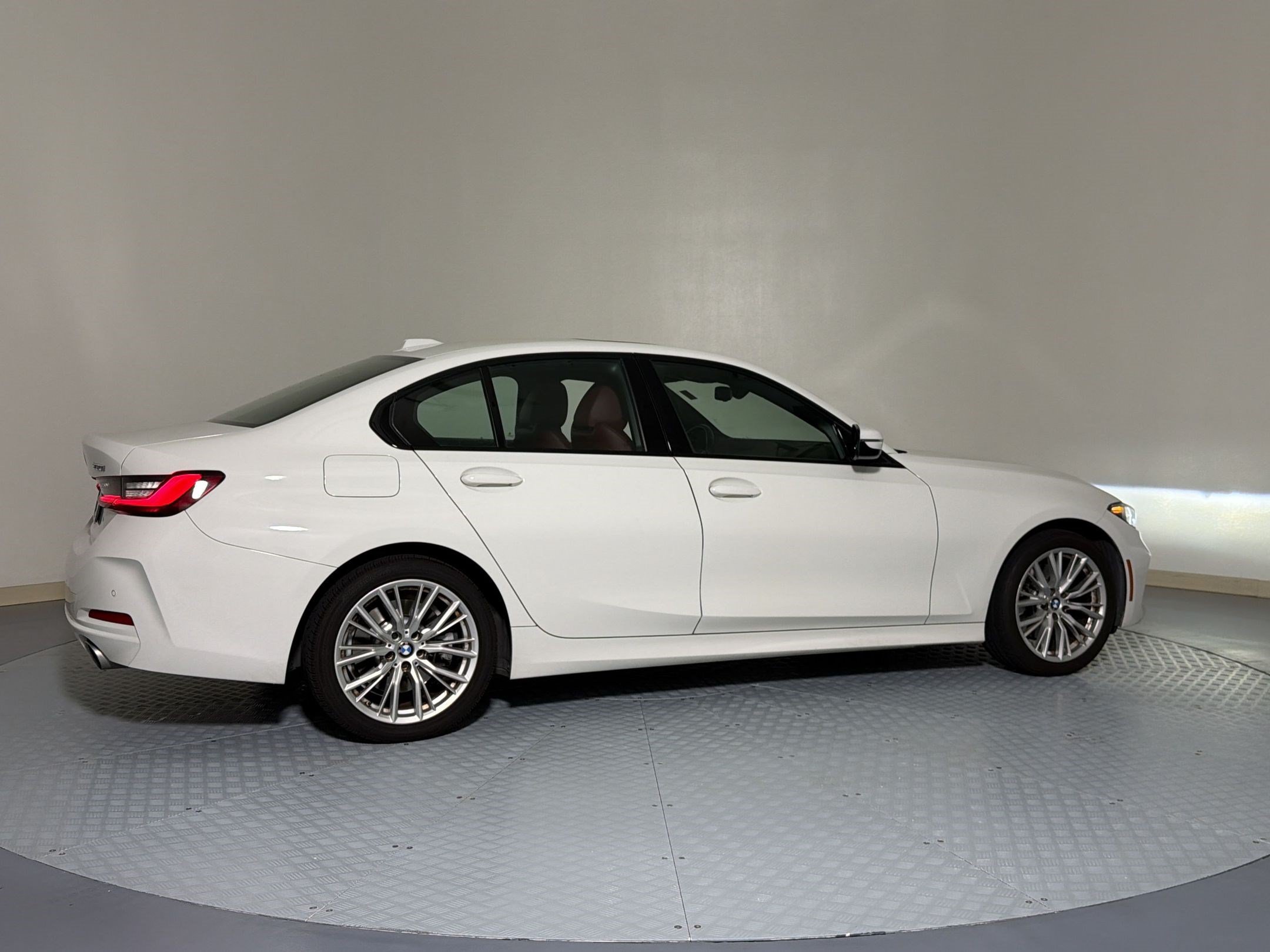 Certified 2023 BMW 330i Sedan w/ Driving Assistance Package RWD image 8