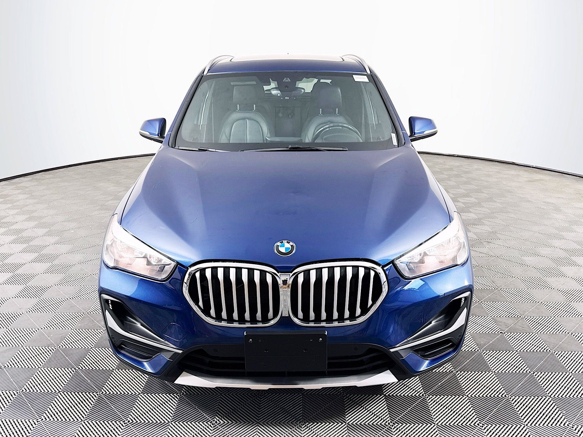 Used 2021 BMW X1 xDrive28i w/ Convenience Package AWD/4WD image 2