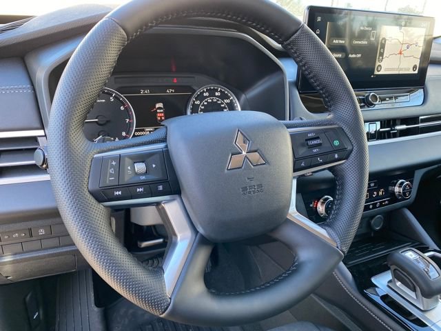 New 2026 Mitsubishi Outlander Trail Edition image 12