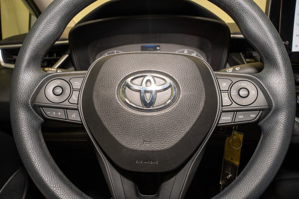 Used 2023 Toyota Corolla LE image 17