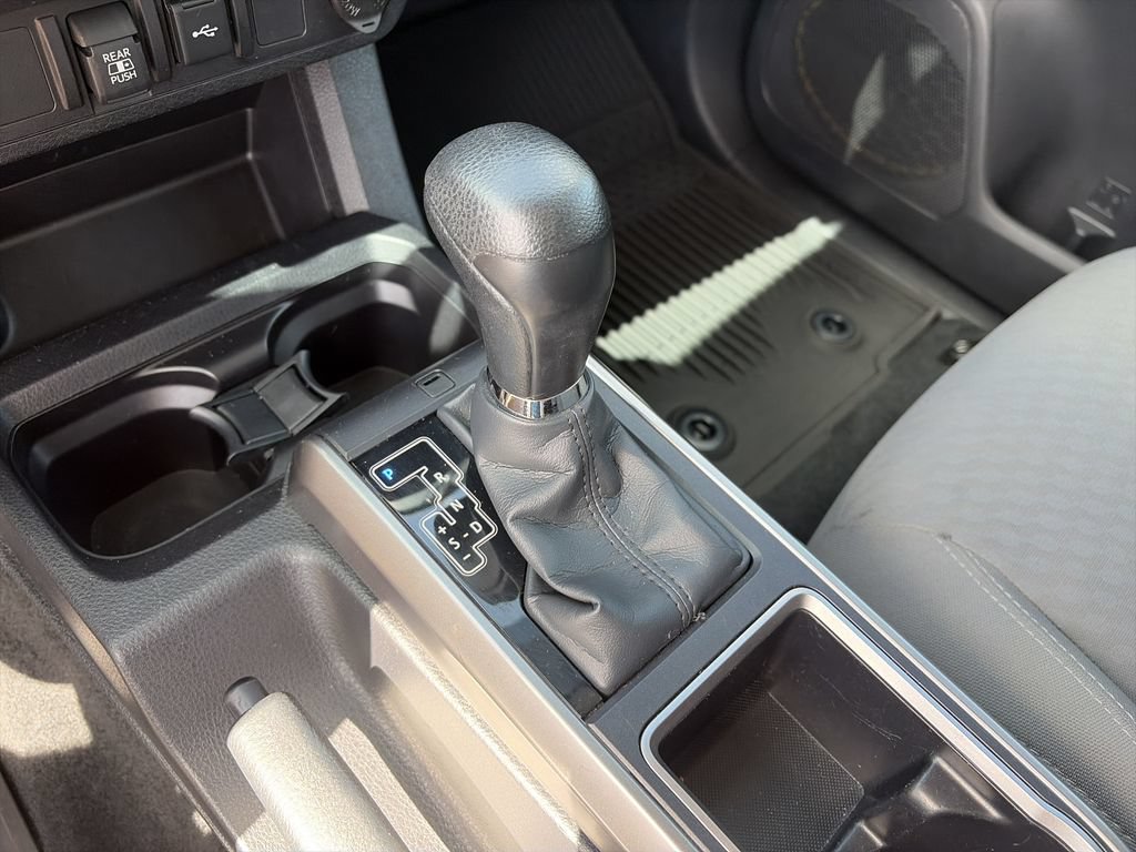 Used 2023 Toyota Tacoma SR5 w/ Technology Package AWD/4WD image 26