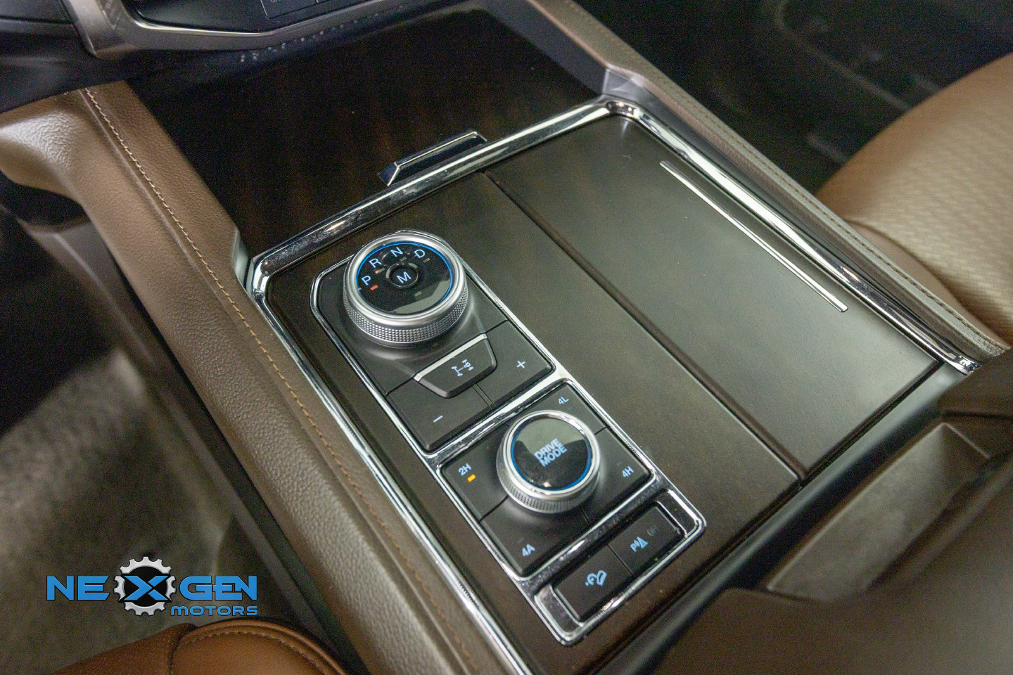 Used 2023 Ford Expedition King Ranch AWD/4WD image 23