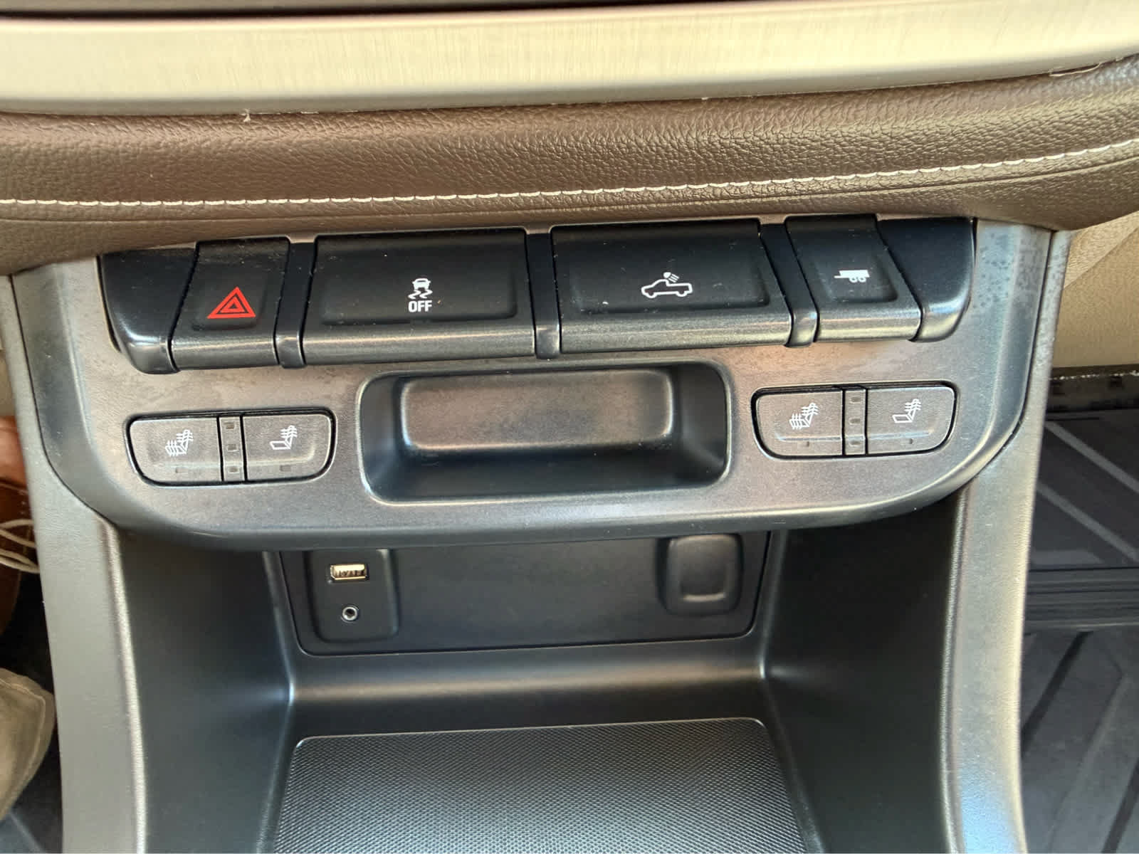 Used 2015 GMC Canyon SLT AWD/4WD image 39